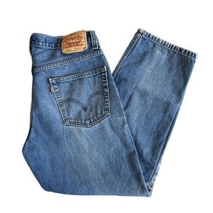 Blue Levi’s 550 Jeans